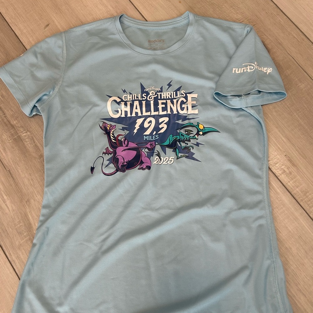 RunDisney Halloween 2 course challenge shirts, Brooks women’s xs